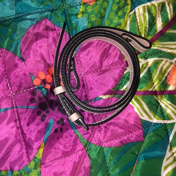 Purses - Picture 6 of 8